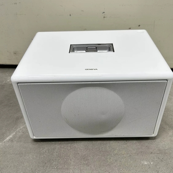 Geneva White Portable Speaker